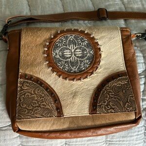Myra crossbody bag